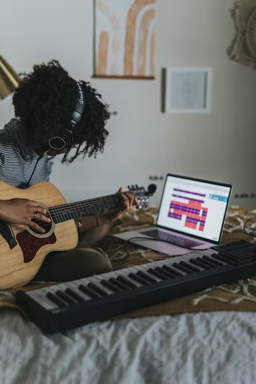 7 Essential Skills Every Aspiring Musician Should Develop