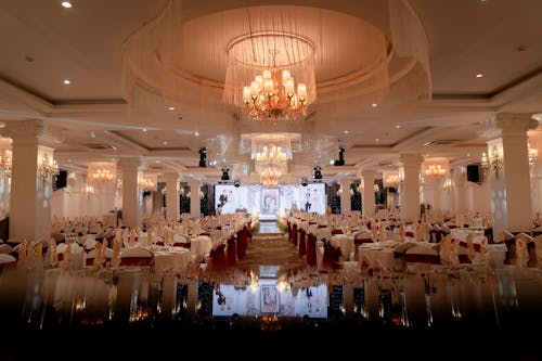 Understanding Event Spaces Through the Distinction Between Function Rooms and Banquet Halls